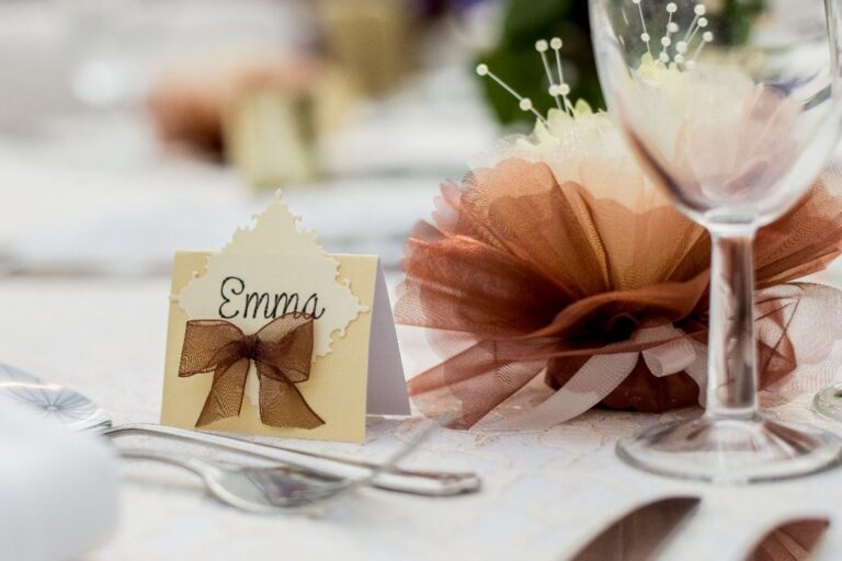 Place cards - wedding guests