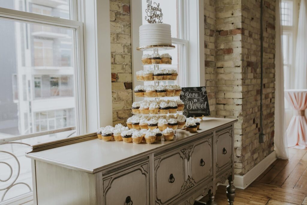 Tips on displaying your wedding cake. Don's display your wedding cake in front of a window- Blog by Fabulous Functions UK