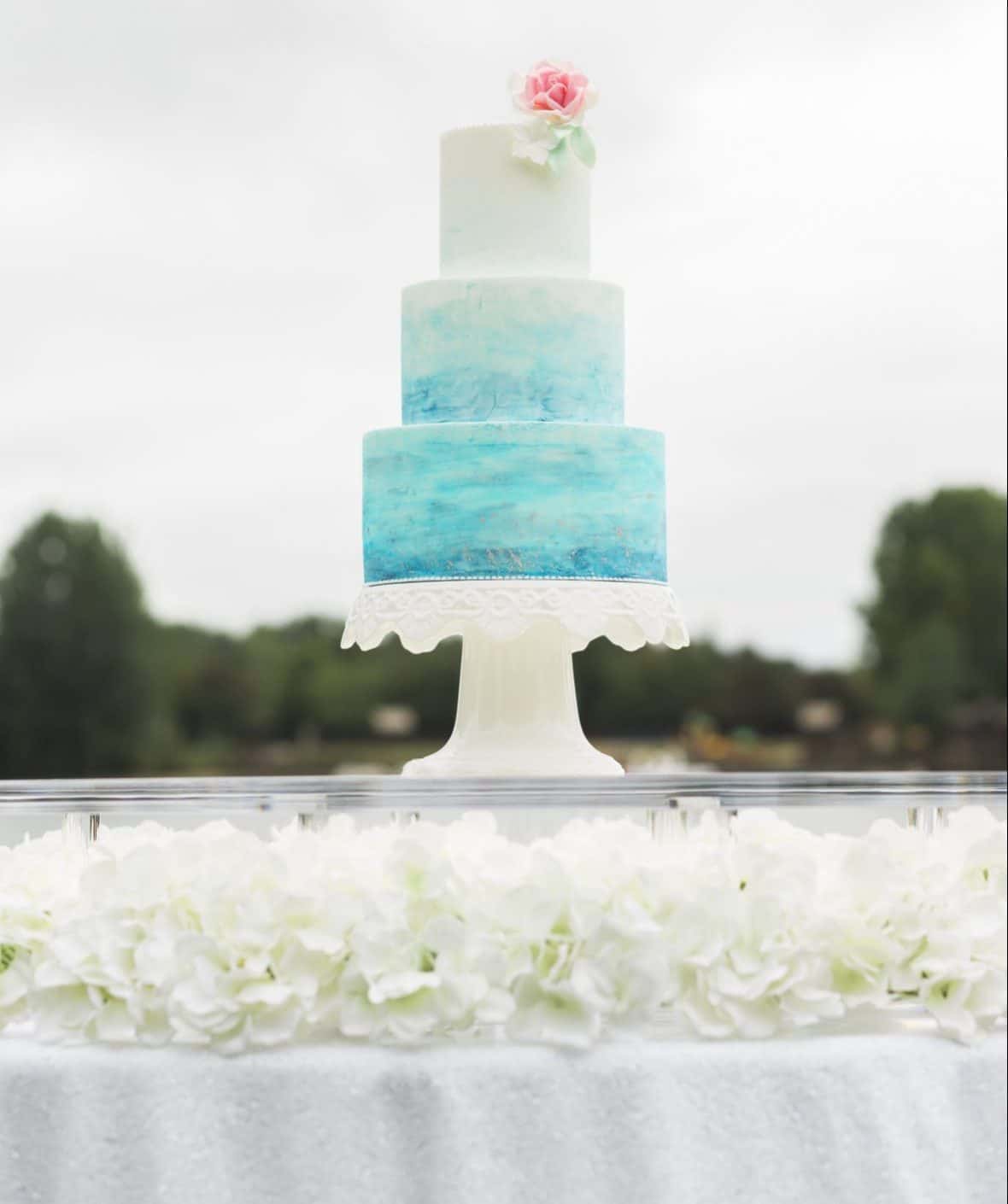 One of your venue accessory could be this floating cake table. Perfect for displaying your wedding or celebration cake.  