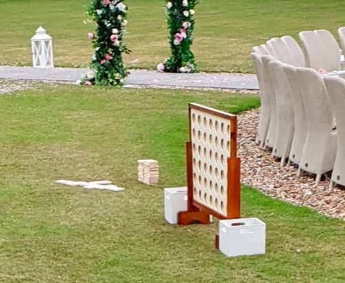 Hire this Connect Four lawn game to entertain your wedding guests. Contact Fabulous Functions UK on 07511 842 451