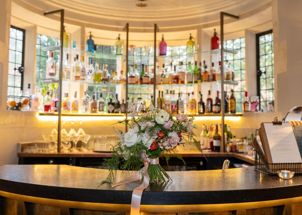 UK wedding florist for UK couples planning their destination wedding